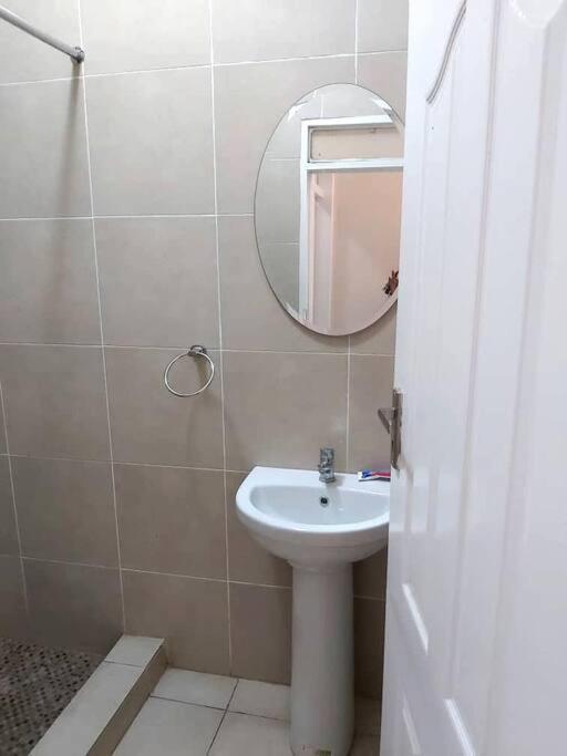 Spacious Zamtel Flat Lusaka Extérieur photo