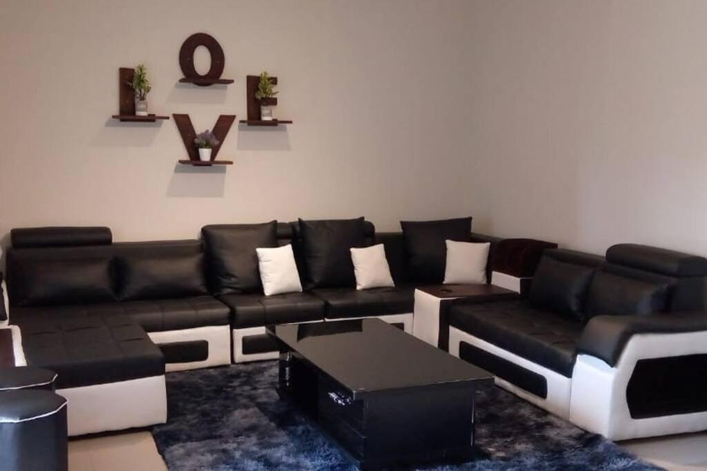 Spacious Zamtel Flat Lusaka Extérieur photo